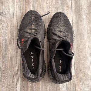Yeezys 350 V2 black red